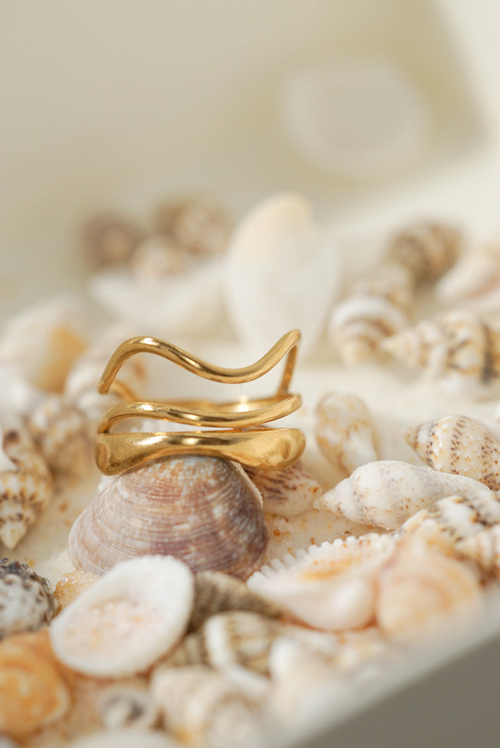 Isla Wave Ring