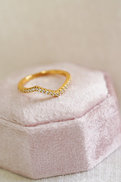 Claudia Sparkling Gold Ring