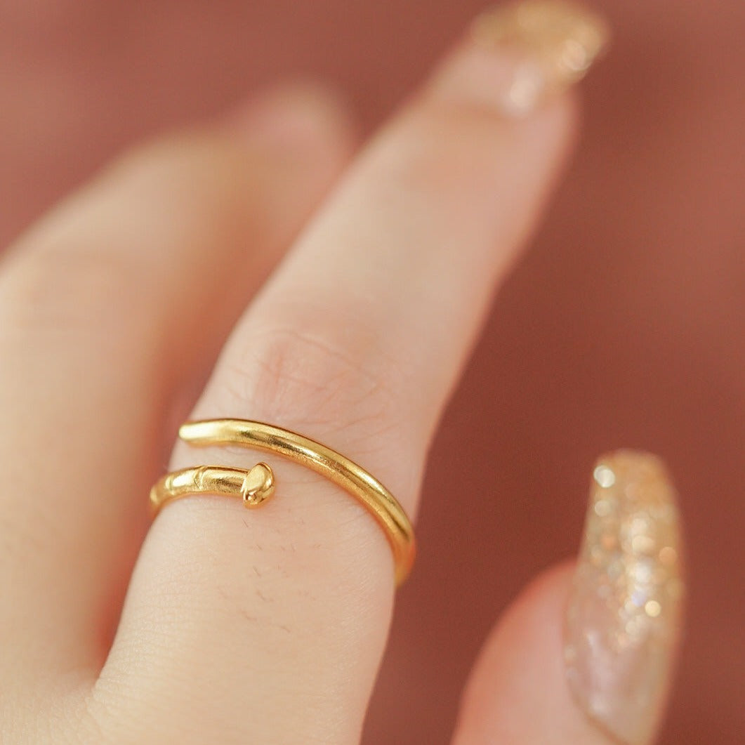 Vianna Nail Ring