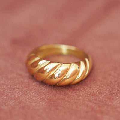 Isabel Croissant Dome Ring