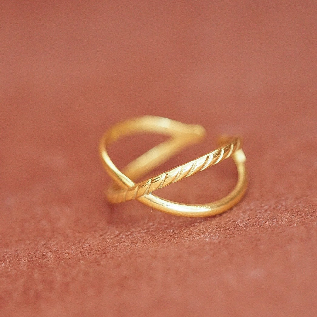 Zia Crisscross Ring