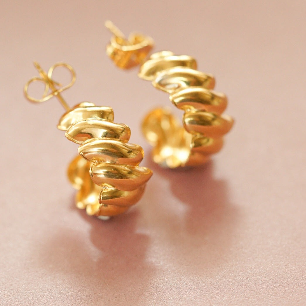 Croissant Dome Gold Hoops