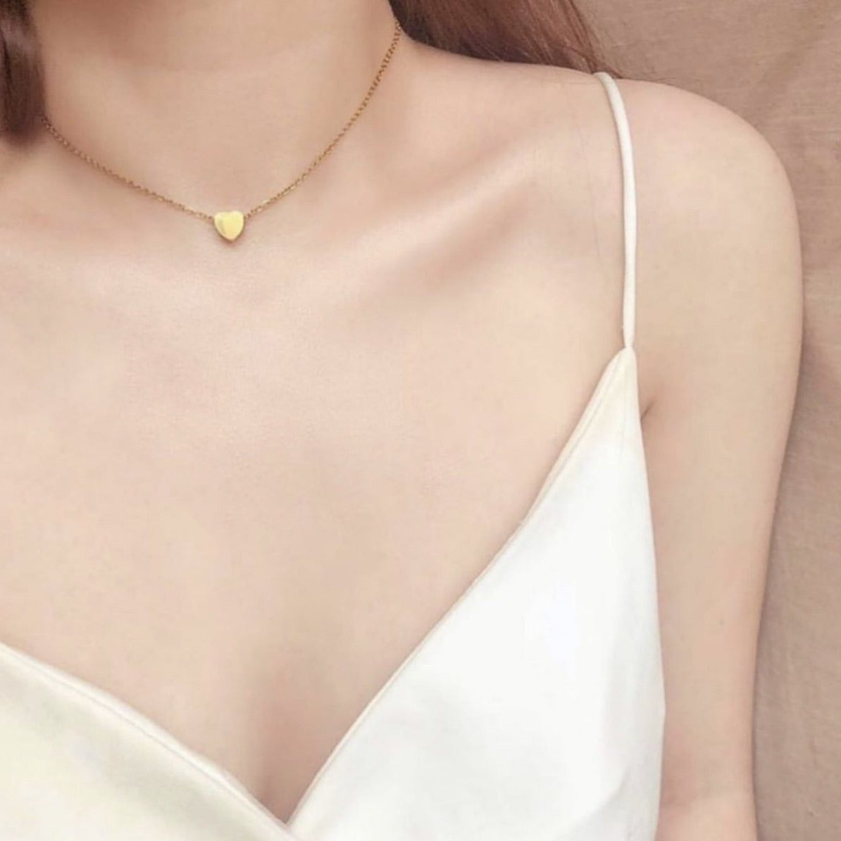 Dainty Heart Gold Choker