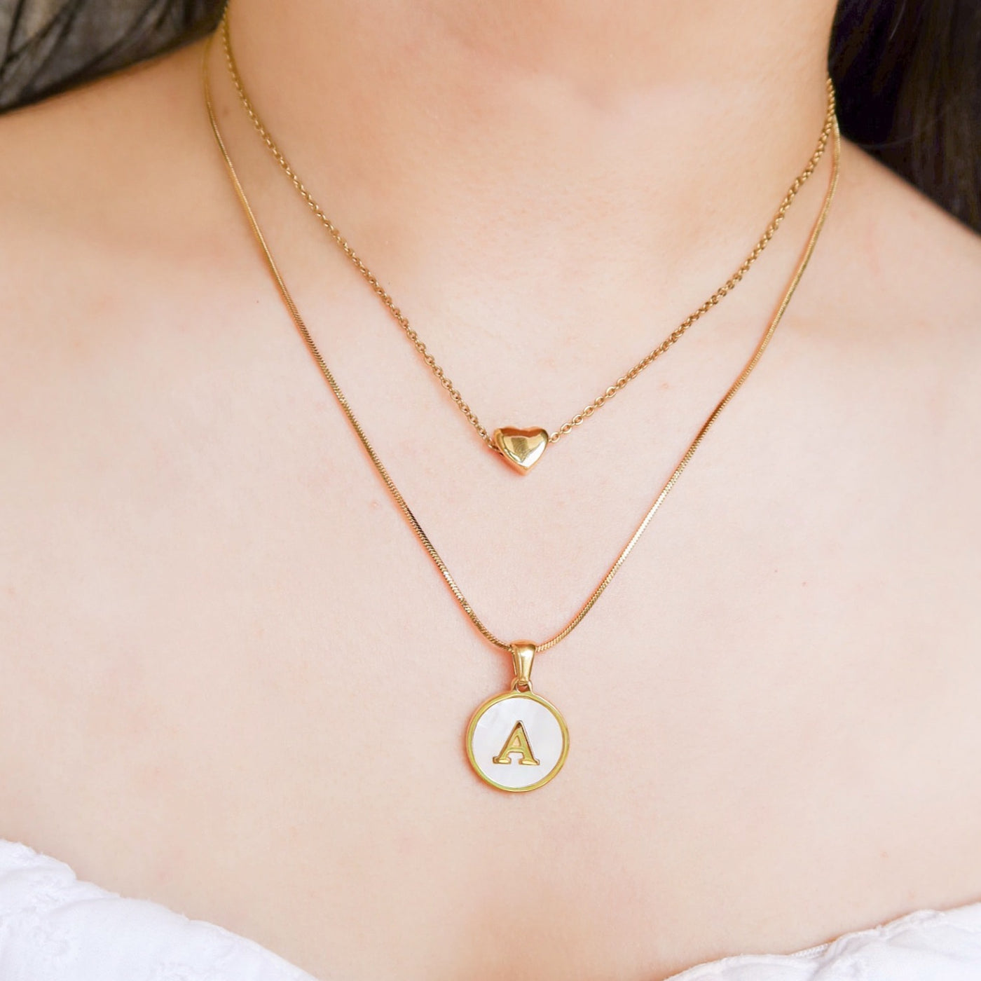 Dainty Heart Gold Choker